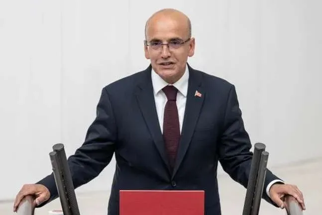 Bakan Şimşek: İç borç çevirme oranı düşürülecek