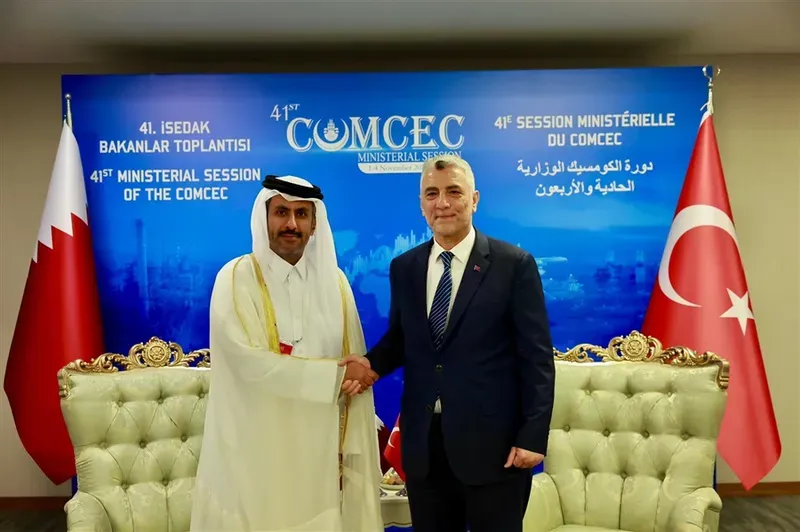 Ticaret Bakanı Bolat, İSEDAK Toplantısında İkili Görüşmeler Gerçekleştirdi