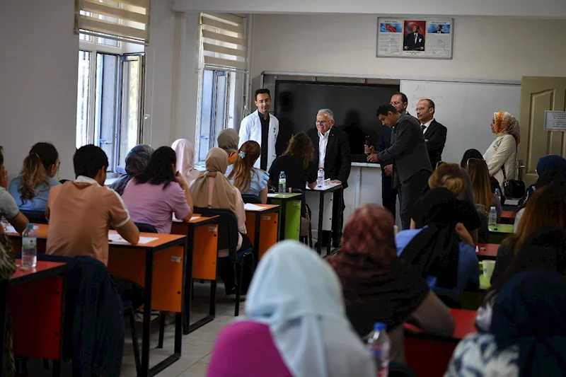 Başkan Büyükkılıç, KAYMEK AGS Kursu Öğrencileri ile Buluştu