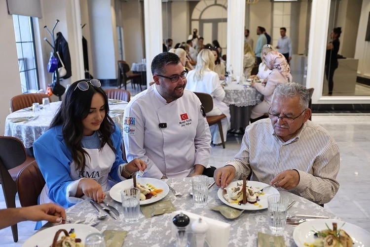 Kayseri Büyükşehir sosyal medya fenomenleriyle mutfakta buluştu