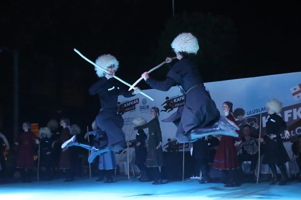 Kafkas Halk Oyunları Gölcük