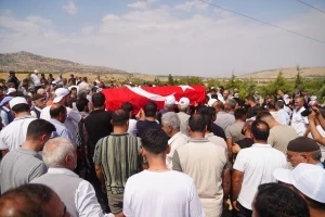 İtfaiyeci Haydar Öz son yolculuğuna uğurlandı