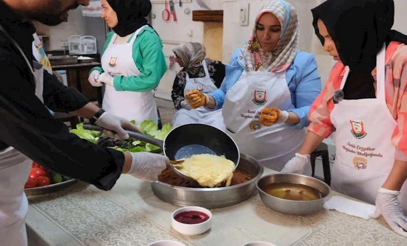 YÖRESEL YEMEK KURSLARI YOĞUN İLGİ GÖRÜYOR